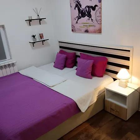 27 V Appartement Novi Sad