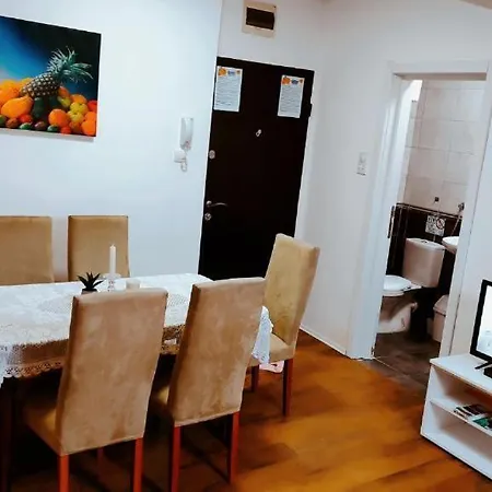 27 V Apartament *